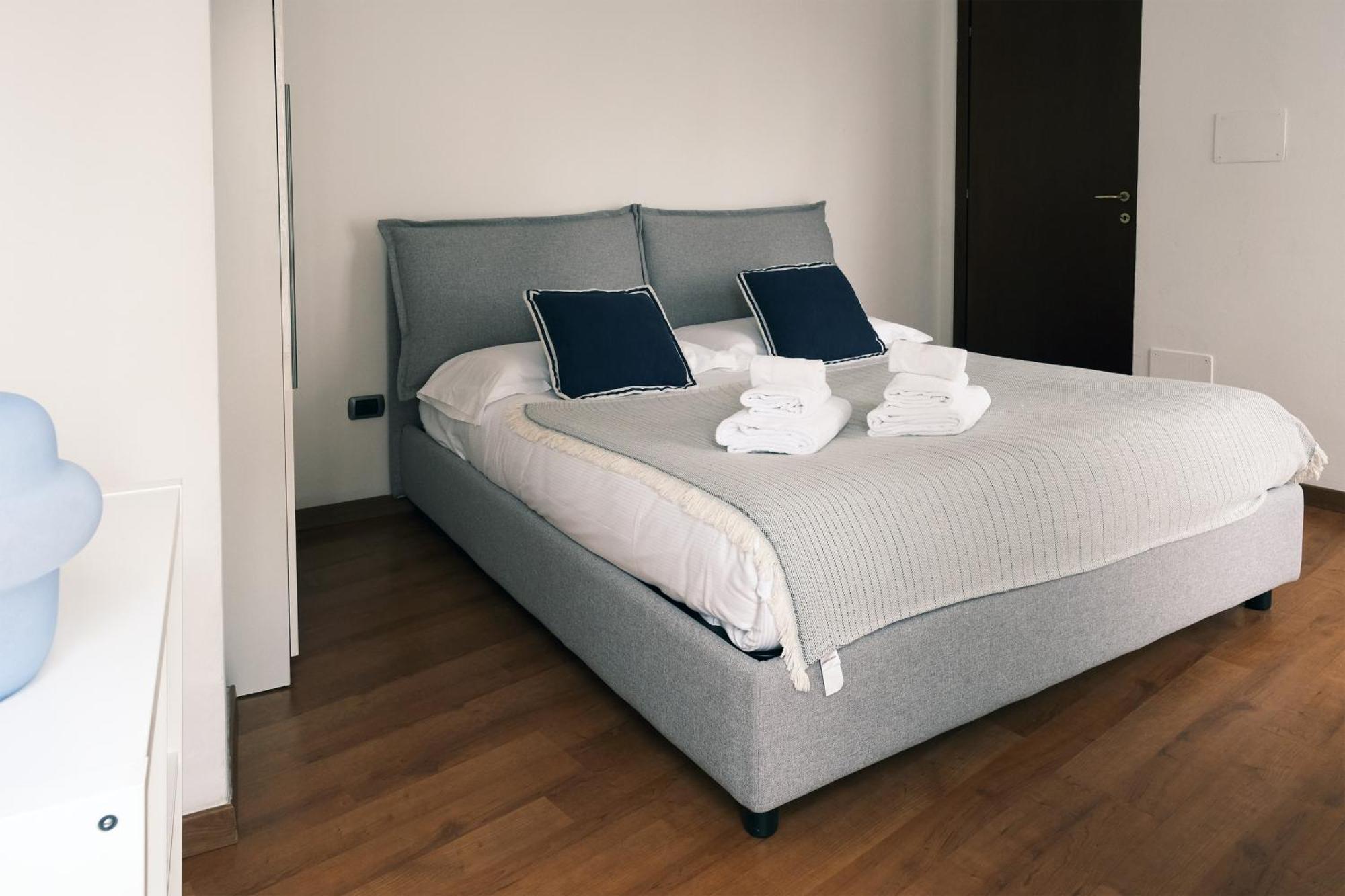 Comecasa 2 Bedrooms Apartment 450Mt From Duomo Milano Dış mekan fotoğraf
